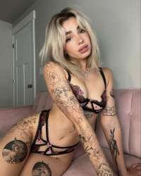 Genç Öğrenci Escort Bayan Açelya