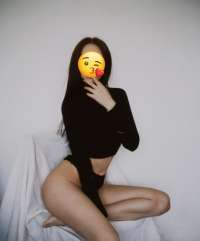 Manken hatlarına sahib escort Alya