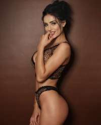 Mersin'deki Büyüleyici Güzellik: Mezitli Escort Bayan